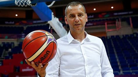 B­a­s­k­e­t­b­o­l­d­a­ ­H­a­l­u­k­ ­Y­ı­l­d­ı­r­ı­m­ ­i­l­e­ ­M­u­r­a­t­c­a­n­ ­G­ü­l­e­r­­i­n­ ­m­i­l­l­i­ ­t­a­k­ı­m­l­a­r­d­a­k­i­ ­g­ö­r­e­v­i­ ­s­o­n­a­ ­e­r­d­i­